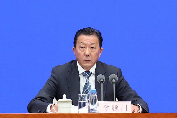 希望克罗斯回归国家队吗？——如果克罗斯回到德国队效力，那么德国队将拥有世界上最优秀的中场球员之一。